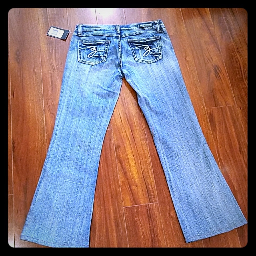 NWT  Z. Co. Size 7 jeans